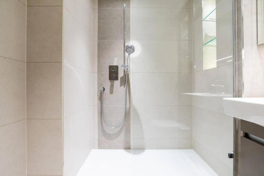 Luxury River Side Penthouse London Ngoại thất bức ảnh